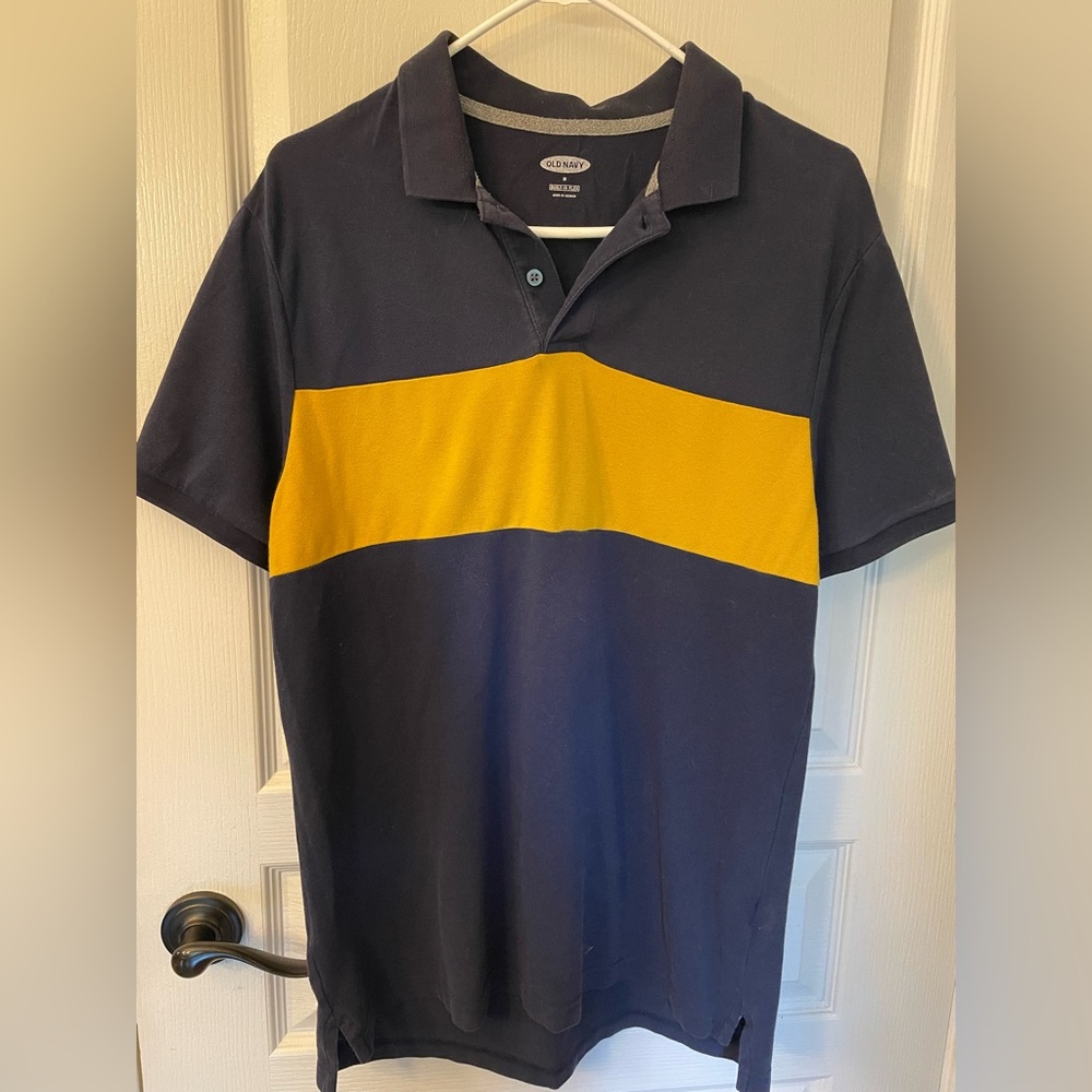 Old Navy Men's Navy and Yellow Shirt